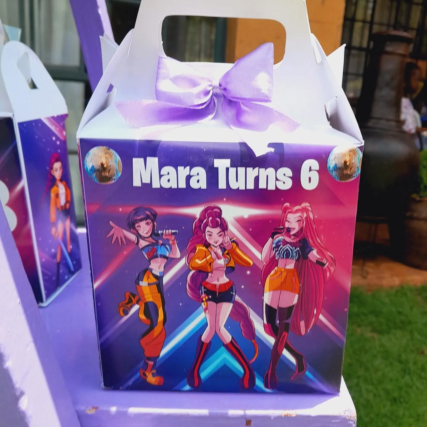 Customized Gift Boxes and Bags